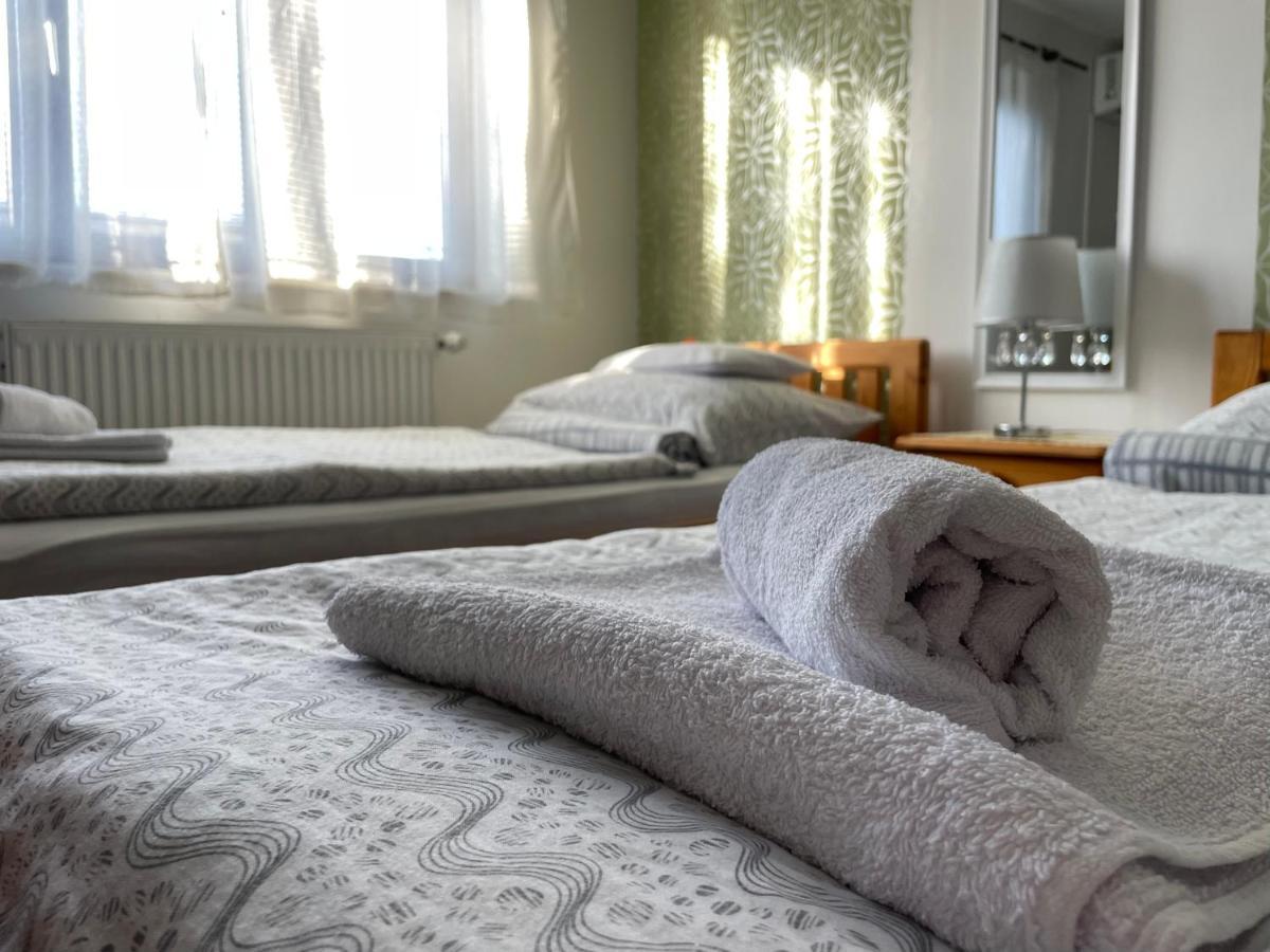 Hot-L Mini Otel Kanije Dış mekan fotoğraf